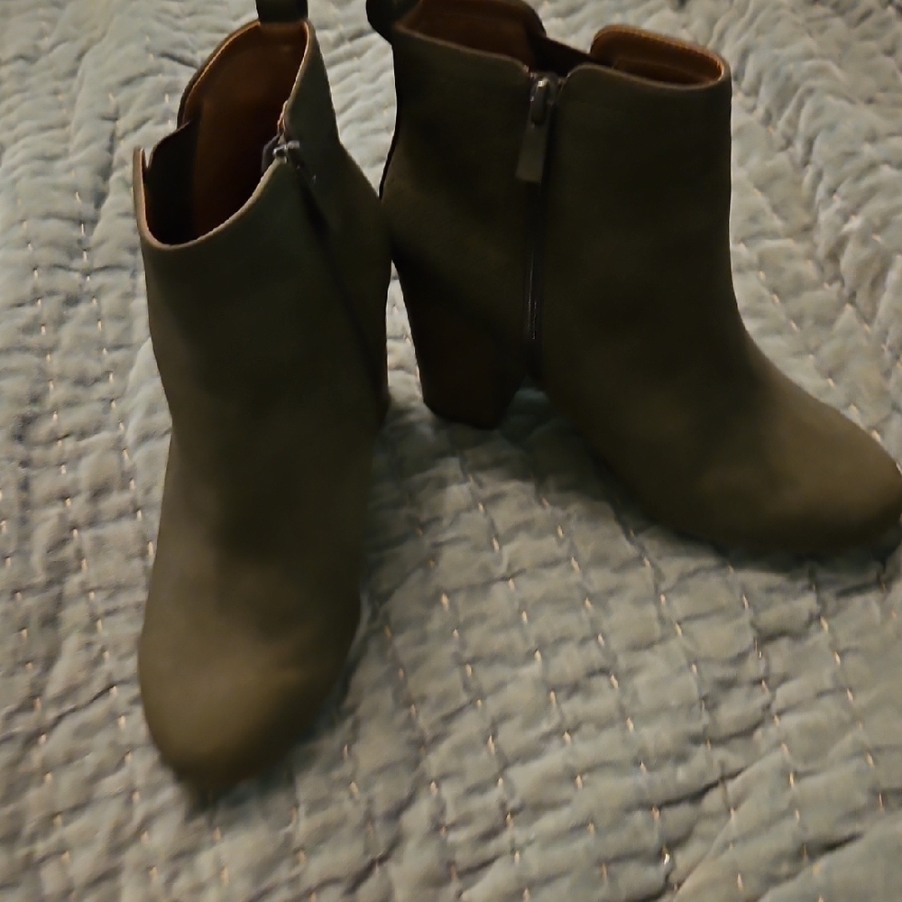Torrid Green Ankle Booties with Side Zipper - Picture 4 of 9
